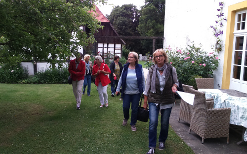 Spaziergang durch den Garten